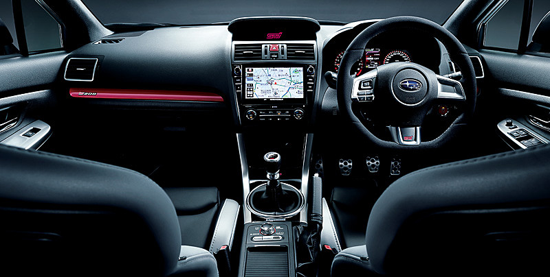 S208 NBR CHALLENGE PACKAGEのインテリアイメージ（ナビゲーションはディーラー装着オプション）