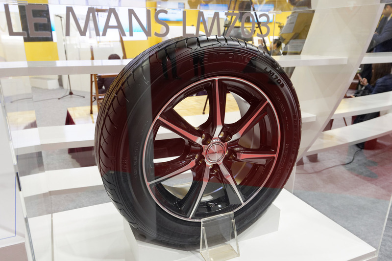 特殊吸音スポンジ「SILENT CORE」搭載のタイヤ「LE MANS LM703」