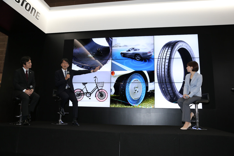 「モビリティの進化に貢献する」の一例として「ECOPIA with ologic」やエアフリーコンセプトなどが挙げられる