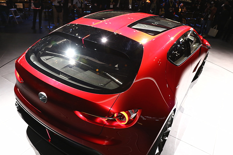 タイヤとホイールはショーカーらしく、20インチという大径タイプを履く