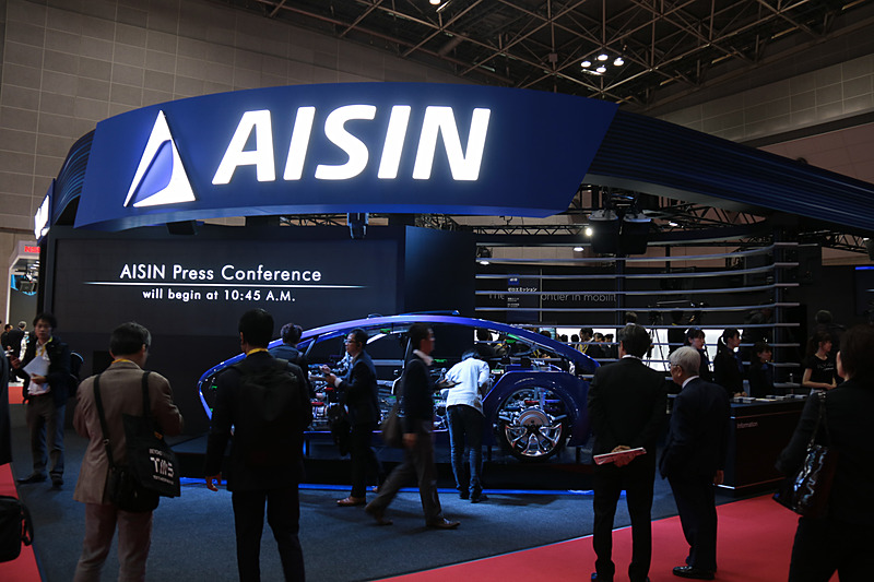 アイシングループ6社は「第45回東京モーターショー2017」の同社ブースにおいてプレスカンファレンスを開いた