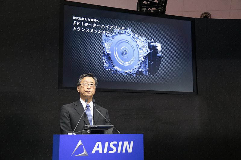 2モーターハイブリッドトランスミッションと1モーターハイブリッドトランスミッションとの比較、FF1モーターハイブリッドトランスミッションやeAxle、車両統合制御についての説明