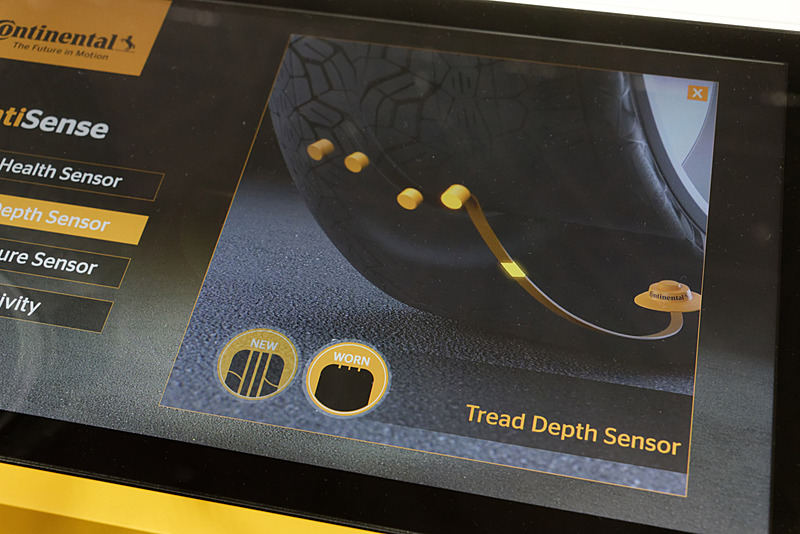 トレッド面に埋め込まれたセンサーの削れ具合によって、溝がどれだけ残っているか分かる