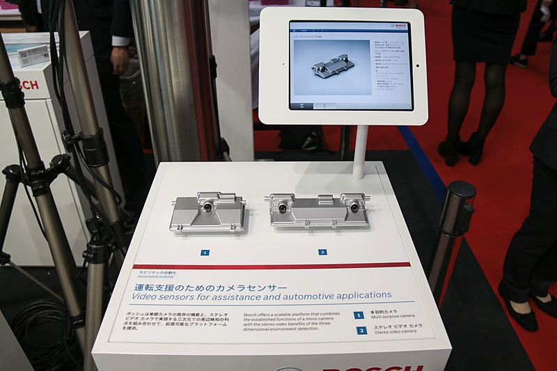 安全運転支援のためのカメラセンサーとレーダーセンサー