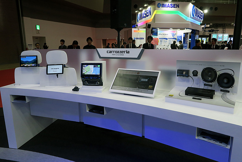 最新のカーナビゲーションシステムやカーオーディオ製品も展示