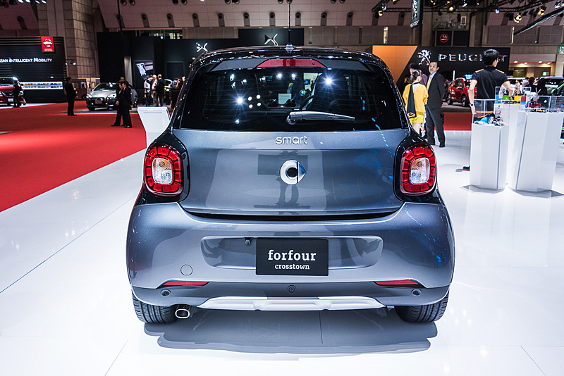 オンライン販売限定の特別仕様車「スマート フォーフォー turbo crosstown limited」