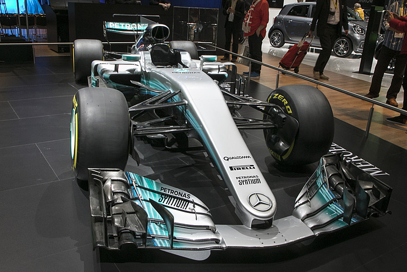 メルセデスF1マシンとメルセデスAMG ProjectONE