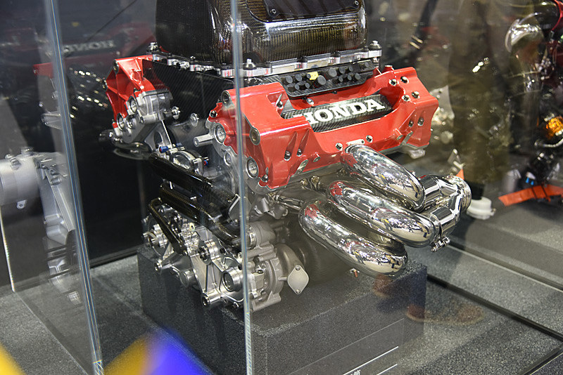 見た目もかっこよいインディ用エンジン「HI17TT」