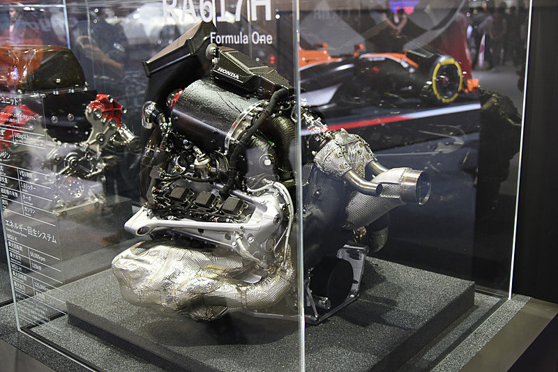最も複雑な作りをしているF1用エンジン「RA617H」。来シーズンのさらなる進化に期待
