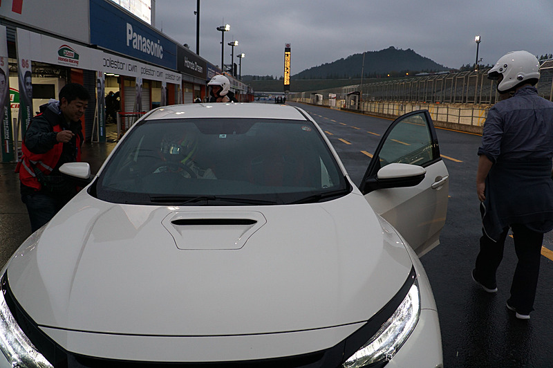 これから乗るところ。かなりドキドキだ