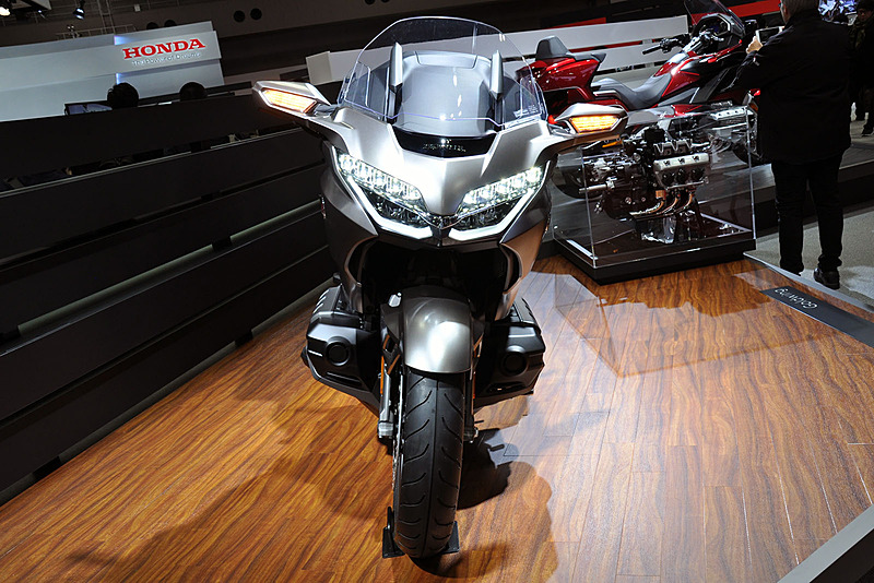 ゴールドウイングの2モデルは、2018年4月にスタートする新販売網「Honda Dream（ホンダ ドリーム）」で販売予定とされる