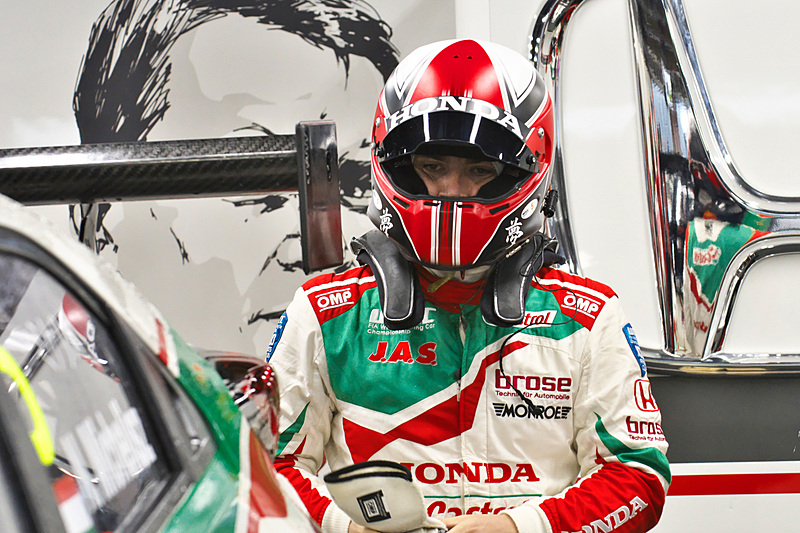 午前中に行なわれたフリー走行2回目の様子、この時点では雨はそれほどは強くなった