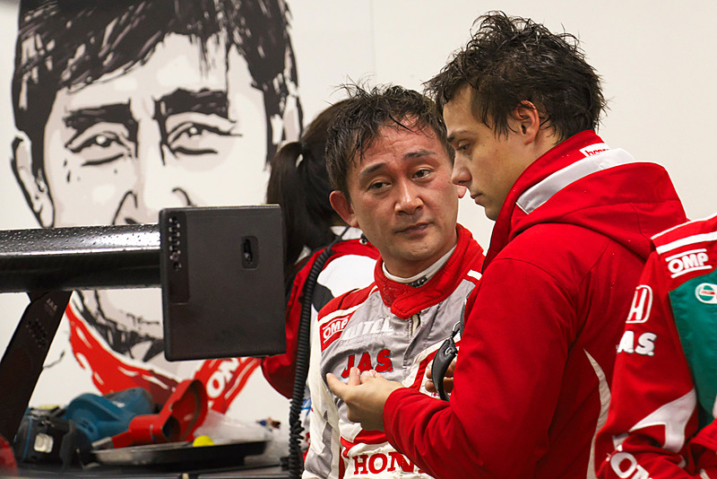 午前中に行なわれたフリー走行2回目の様子、この時点では雨はそれほどは強くなった