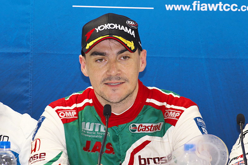 ノルベルト・ミケルズ選手