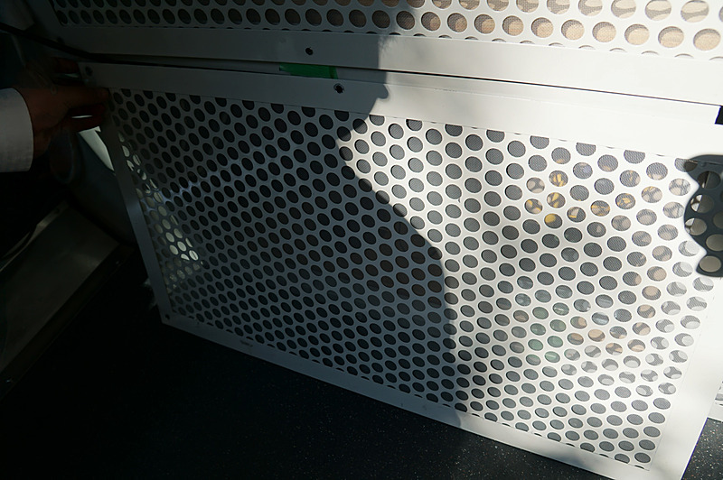 DRIVE PX2が格納されている部分