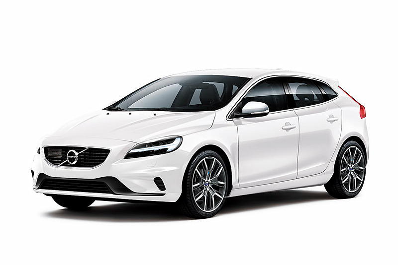 外観ではR-Design仕様のバンパーやシルバー塗装のドアミラー装着などに加え、ポールスター仕様の19インチアルミホイールを標準装備。ボディカラーは「パッションレッド」「アイスホワイト」「クリスタルホワイトパール」「バースティングブルーメタリック」「オニキスブラックメタリック」の5種類を設定