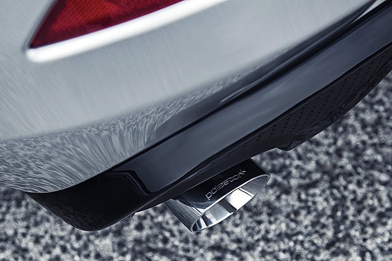 ポールスターのロゴ入りで「キレのあるエンジン音を奏でる」というステンレス製エキゾーストシステム