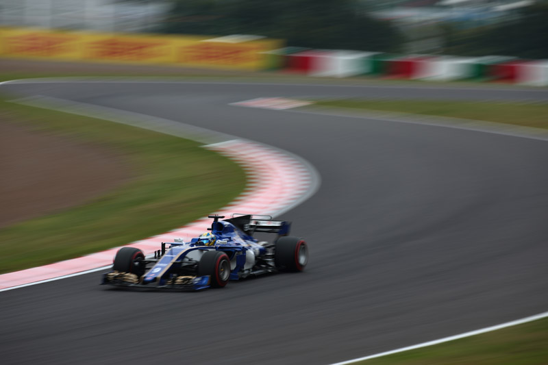 焦点距離300mm。シャッター速度1/30秒。ISO感度50に設定し絞りはF9