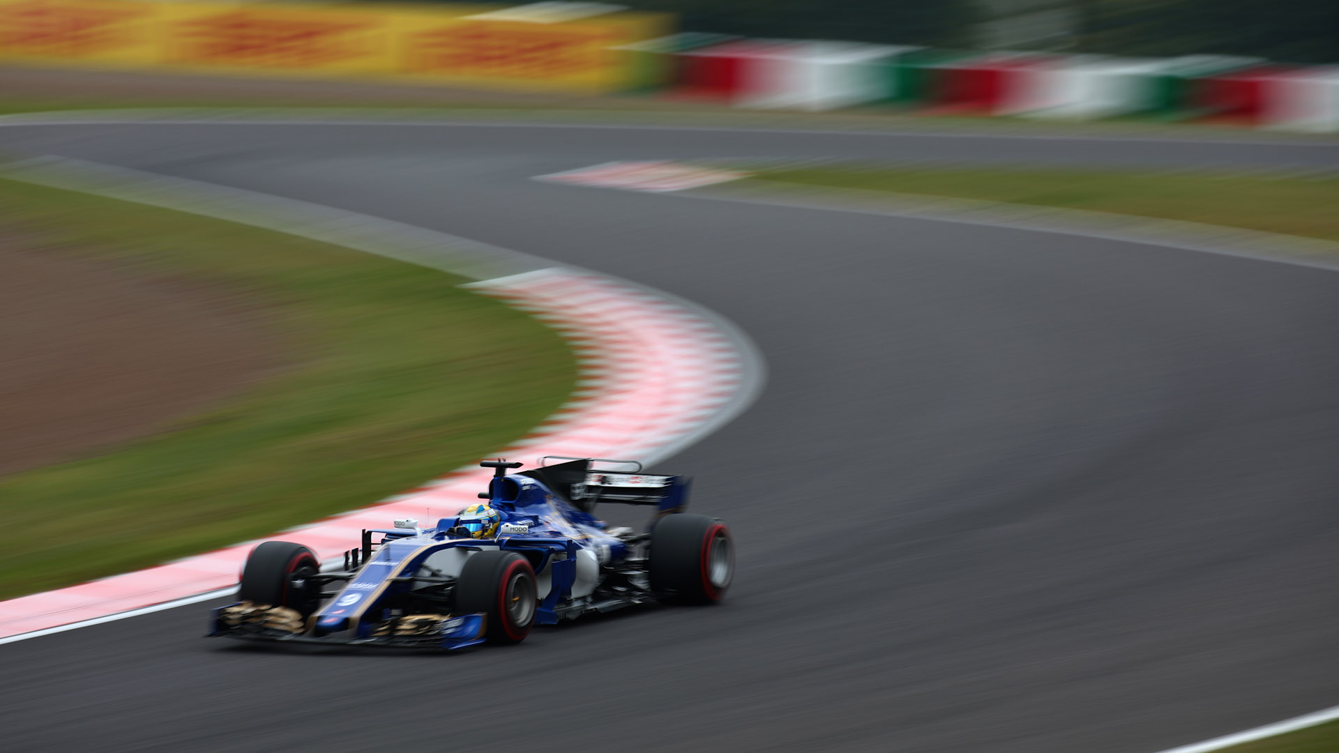 フルHDサイズにレタッチしてフォトギャラリーに掲載した写真