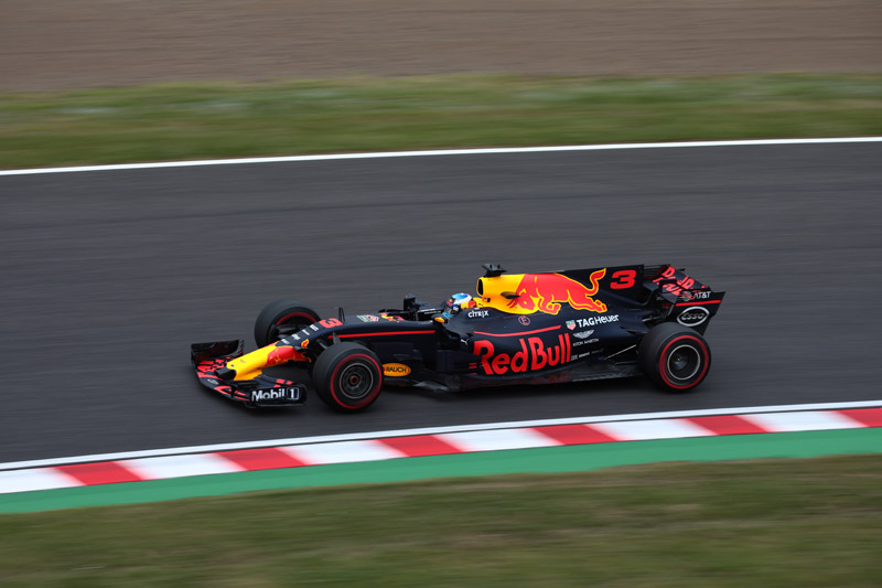 焦点距離182mm、シャッター速度1/160秒で撮影