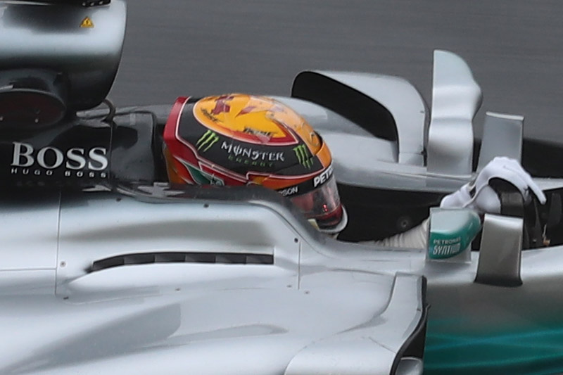 バンドーン、ハミルトン、アロンソのコックピット付近をトリミングした写真。EOS 5D Mark IVの高解像度は魅力だ