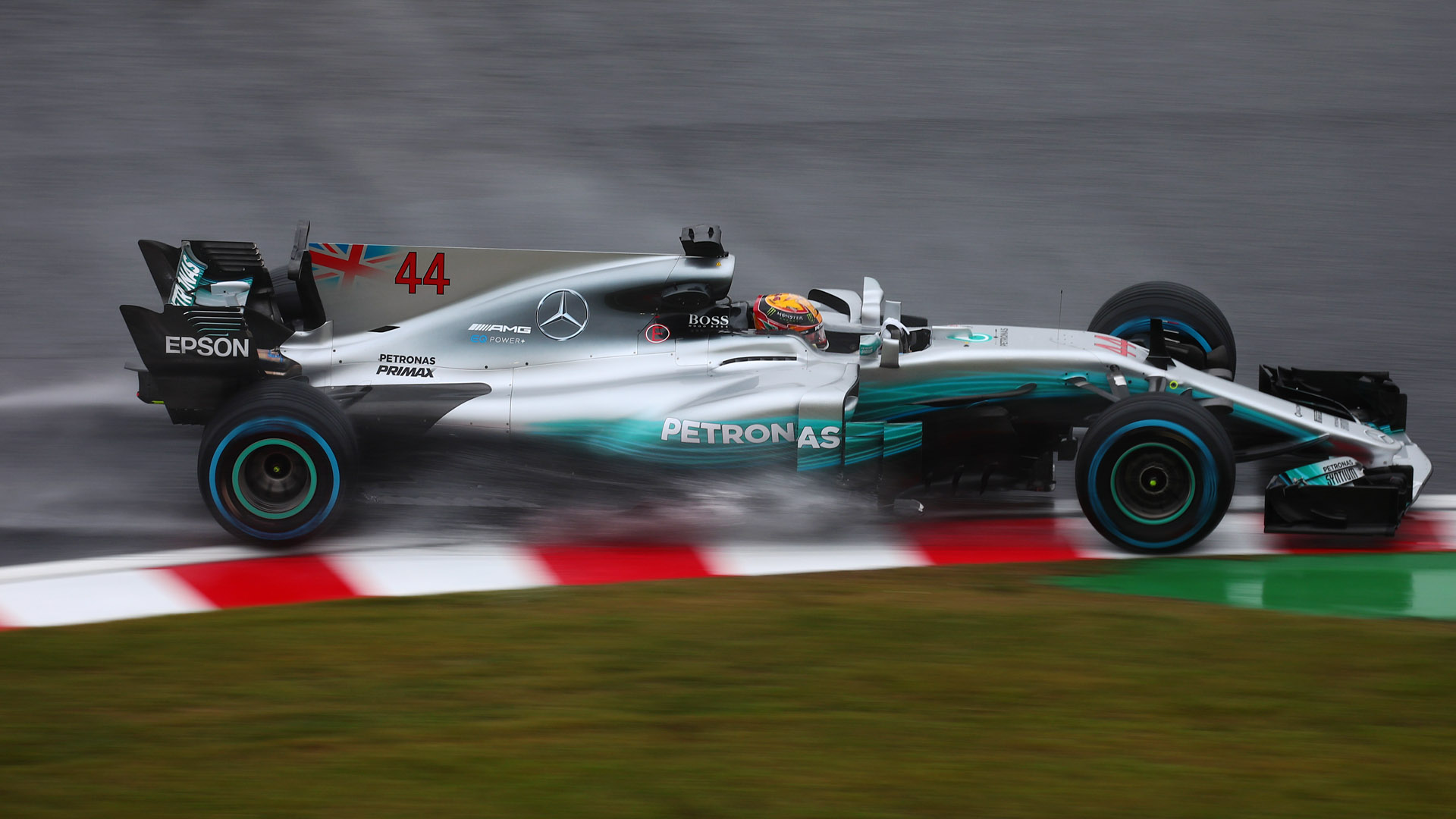 フルHDサイズにレタッチしてフォトギャラリーに掲載した写真