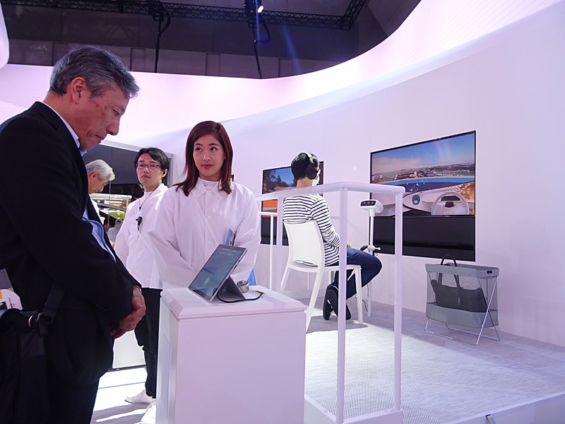 Concept-愛iに搭載されているAIアシストを体験できるシミュレーター。車椅子ユーザーでも体験可能なものもある