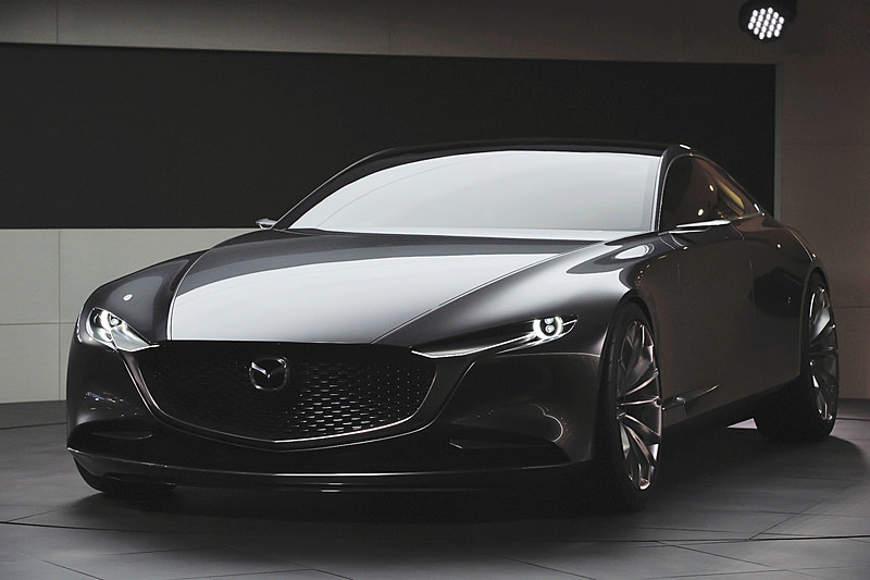 「魁 CONCEPT」とともに世界初公開された「VISION COUPE」。“凜”が込められている