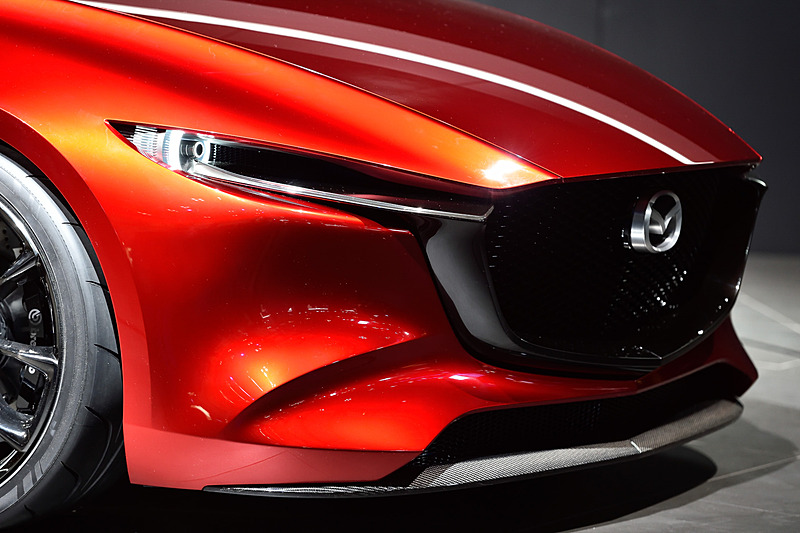 ヘットライトやリアコンビランプまわり