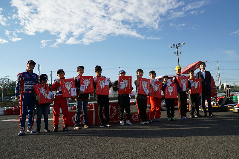今回決勝レースに進出した10名は、11月11日～12日に開催される特別レッスンプログラム“TAKUMA KIDS KART CHALLENGE ACADEMY“に参加することができる