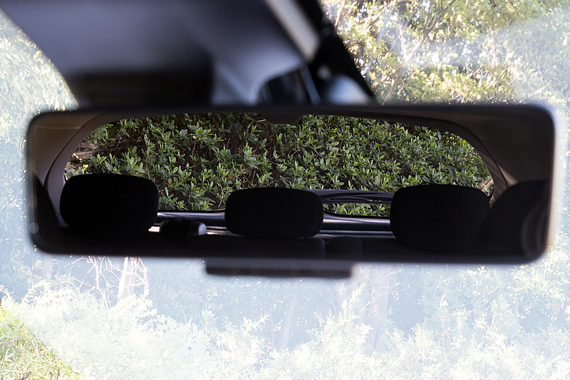 「インテリジェント ルームミラー」はGに標準装備、Xにオプション設定