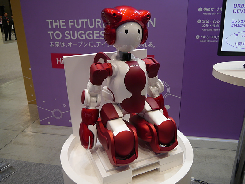 サービスロボット「EMIEW3」