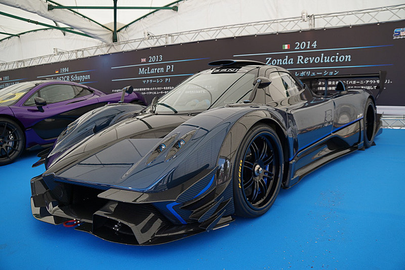 鈴鹿レジェンド・オブ・エンジン2017でパガーニ「ゾンダ・レボリューション」が鈴鹿サーキットを走行