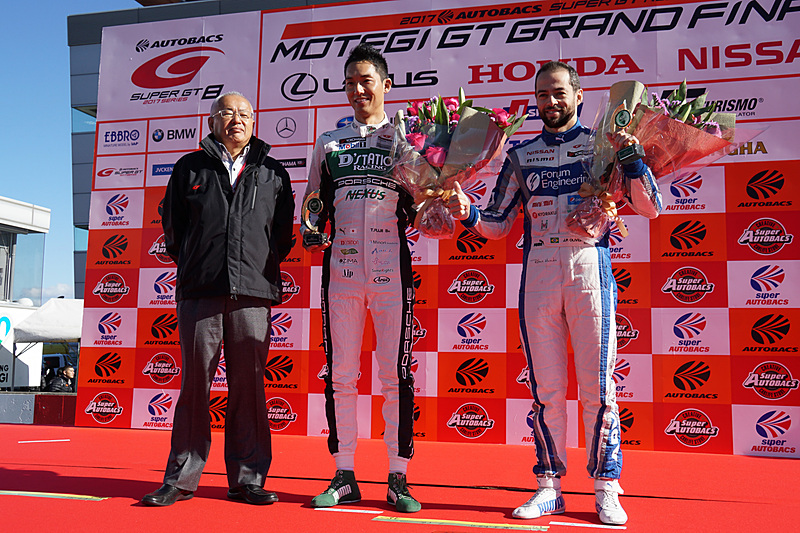 参戦が100戦を超えたドライバーには「グレイデットドライバー」の称号が与えられる