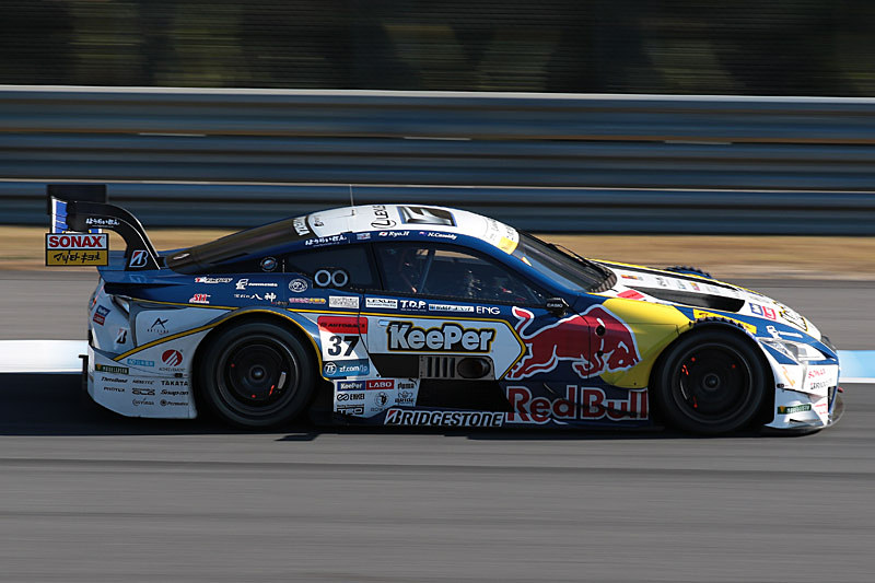 シリーズチャンピオンを獲得した37号車 KeePer TOM'S LC500（平川亮/ニック・キャシディ組）