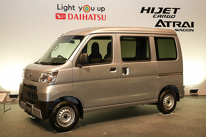 マイナーチェンジした「ハイゼット カーゴ」