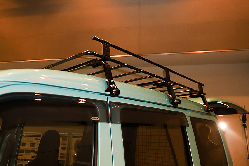 会場にはディーラーオプション装着車も用意されていた