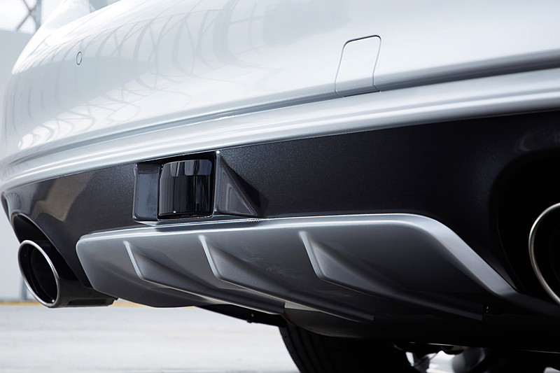 12個の「超音波ソナー」、12個の「光学式カメラ」、9個の「ミリ波レーダー」、6個の「レーザースキャナー」をセンサーとして搭載