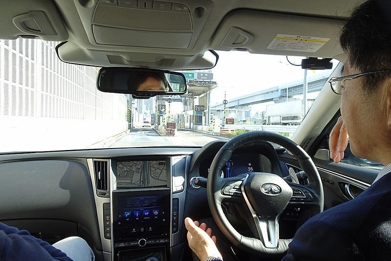 首都高速道路 有明IC（インターチェンジ）から高速道路に入る。ETCゲートの位置、本線への合流までスムーズに行なう