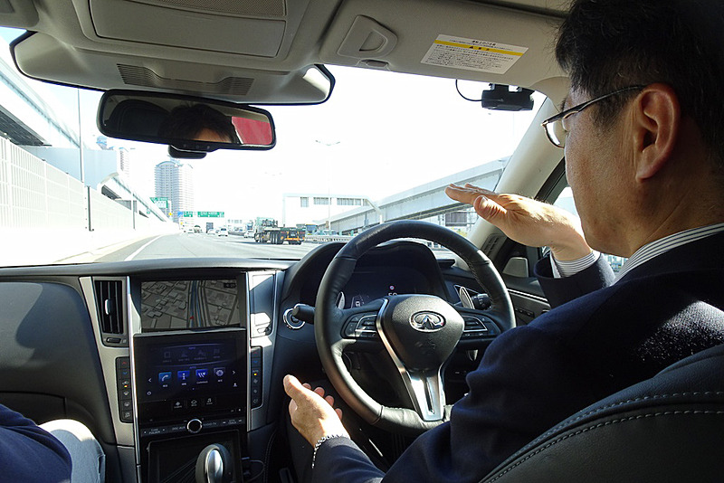 首都高速道路 有明IC（インターチェンジ）から高速道路に入る。ETCゲートの位置、本線への合流までスムーズに行なう