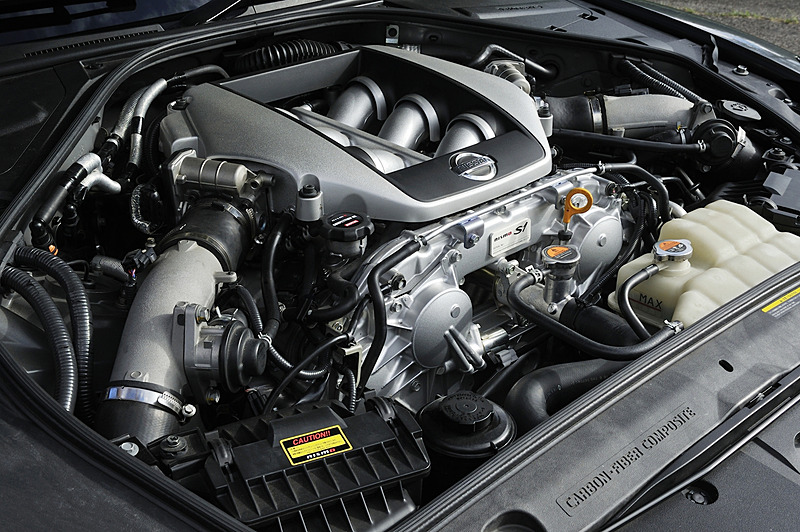 エンジンチューニングメニューの“S1”は、エンジンとトランスミッションのオーバーホールも実施するフルコンバージョンキット。取り扱い店限定メニューとして11月発売予定