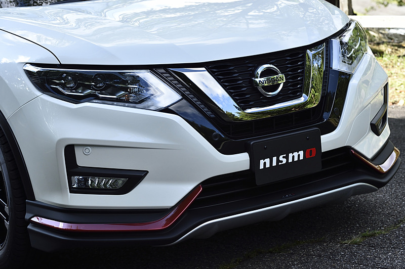 フロントアンダースポイラー、リアアンダースポイラー、サイドスカートをセットにした「エアロキット」は塗装済みで23万8000円（税別）