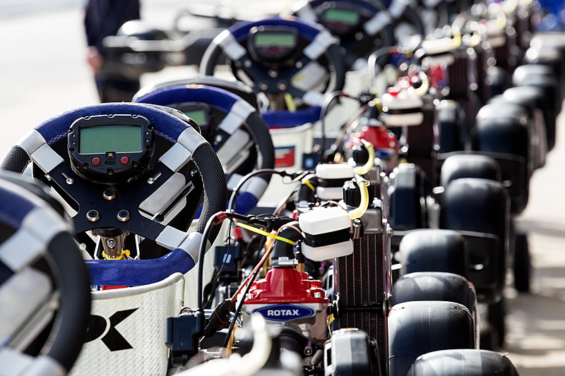 通常仕様と異なり後輪にも前輪サイズのタイヤを装着している