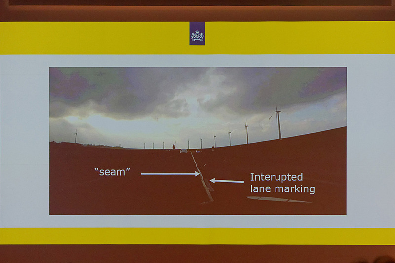 新しいアスファルトを舗装したときの車線中央の継ぎ目を白線と間違えて認識する場合もあったという