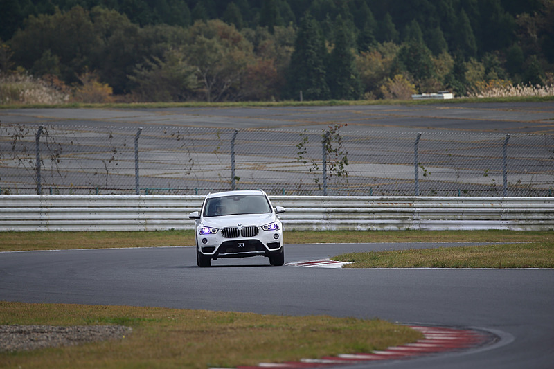 試乗会では欧州車の比較車両も用意された