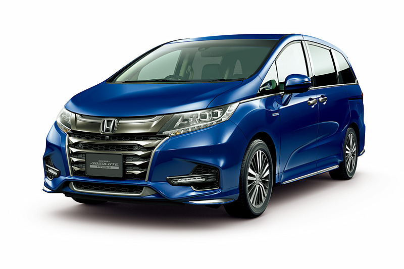 新色のコバルトブルー・パール（左）とプラチナホワイト・パール（右）