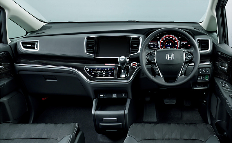 ブラック（コンビシート）黒木目調インストルメントパネル