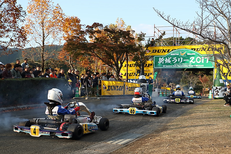 さまざまなマシンがデモランを行なった