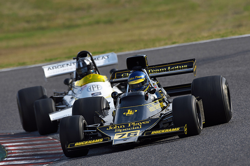 11月17日にドライで行なわれた練習走行