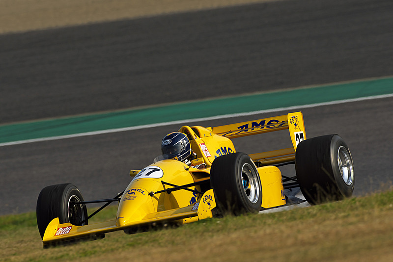 ローラT90/50・フォード、1990年当時はマルボロカラーだったが、なぜかキャメルイエローに